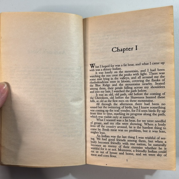 📚2/$6  2-Book Bundle Louis L’Amour - Picture 13 of 16